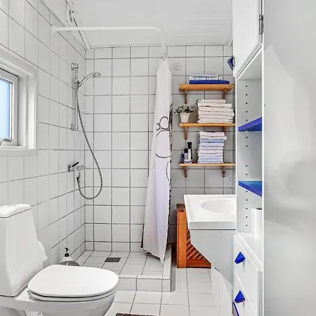 Prázdninový dům Awesome In With 3 Bedrooms And Wifi Strandby
