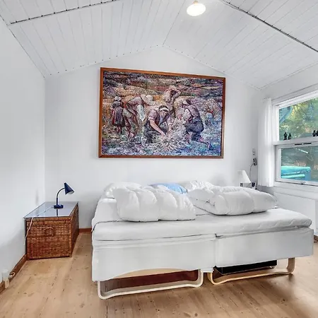 Awesome In With 3 Bedrooms And Wifi Prázdninový dům *